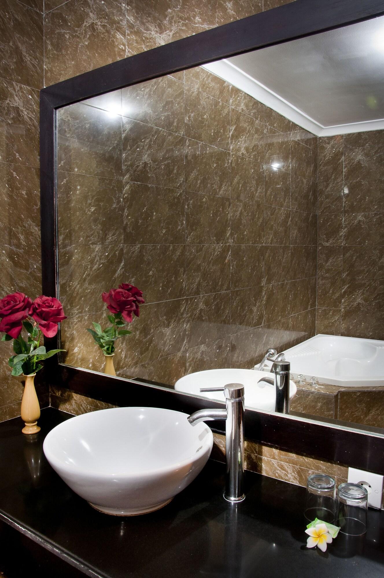 Sindhu Mertha Suite Sanur  Exterior photo